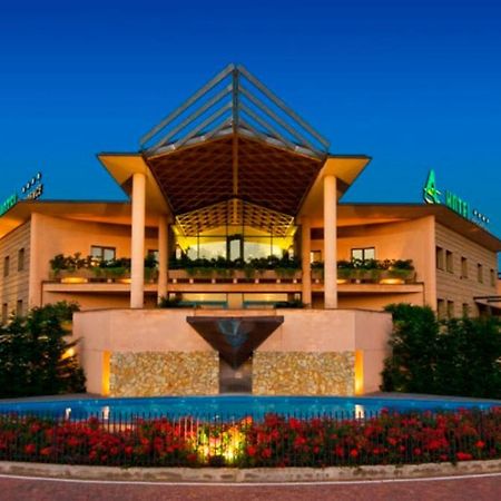As Hotel Cambiago Esterno foto